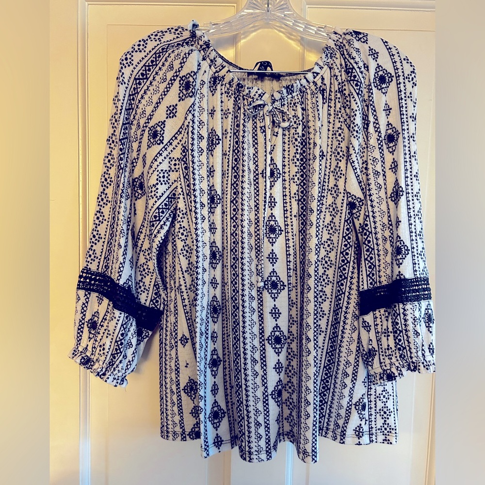 Women’s shirt